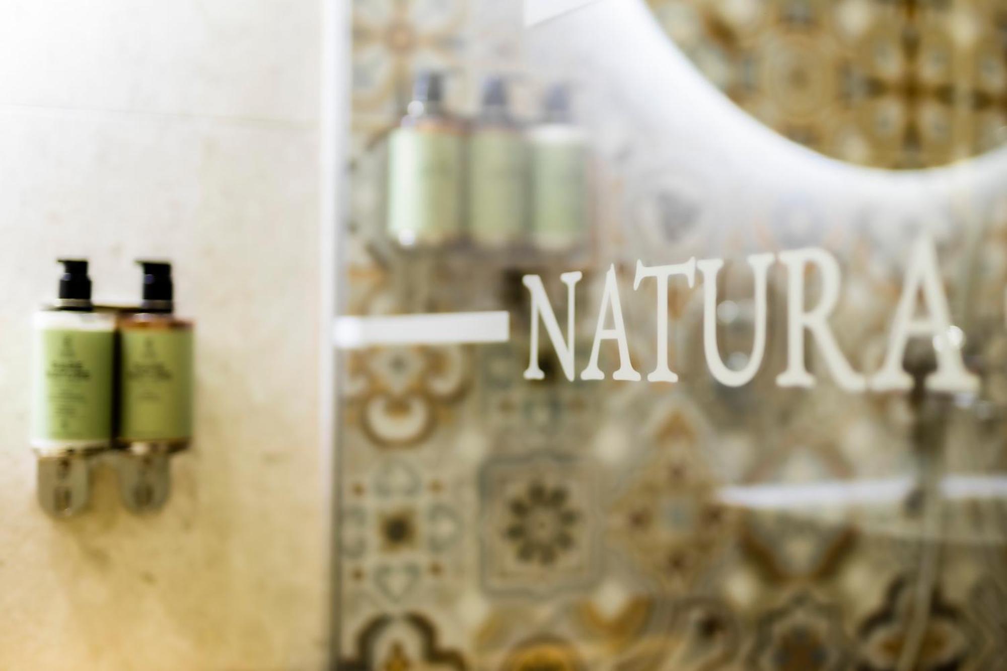 בורגאס Natura All Seasons Boutique Hotel מראה חיצוני תמונה